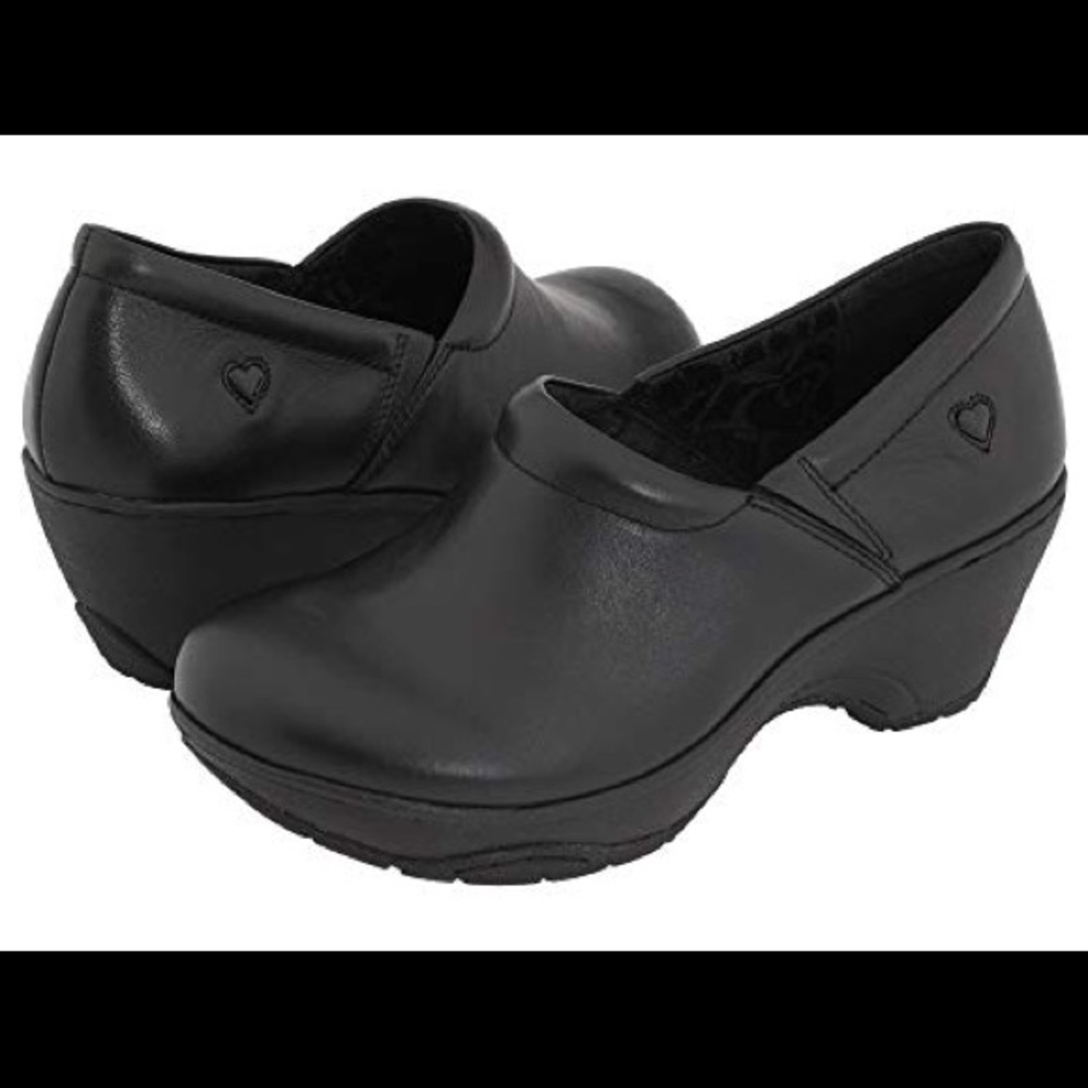 Nurse Mates Bryar shoes size 8.5